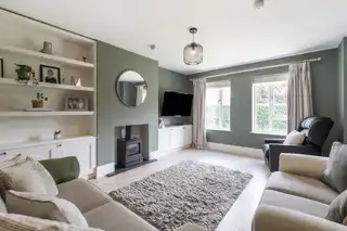 17 Dixon AvenueImage 7