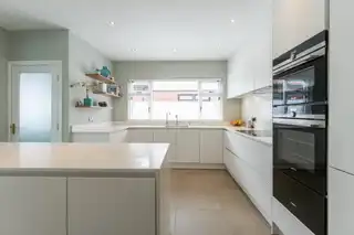 17 Kensington ParkImage 19