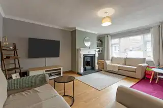 10 Stratford GardensImage 6