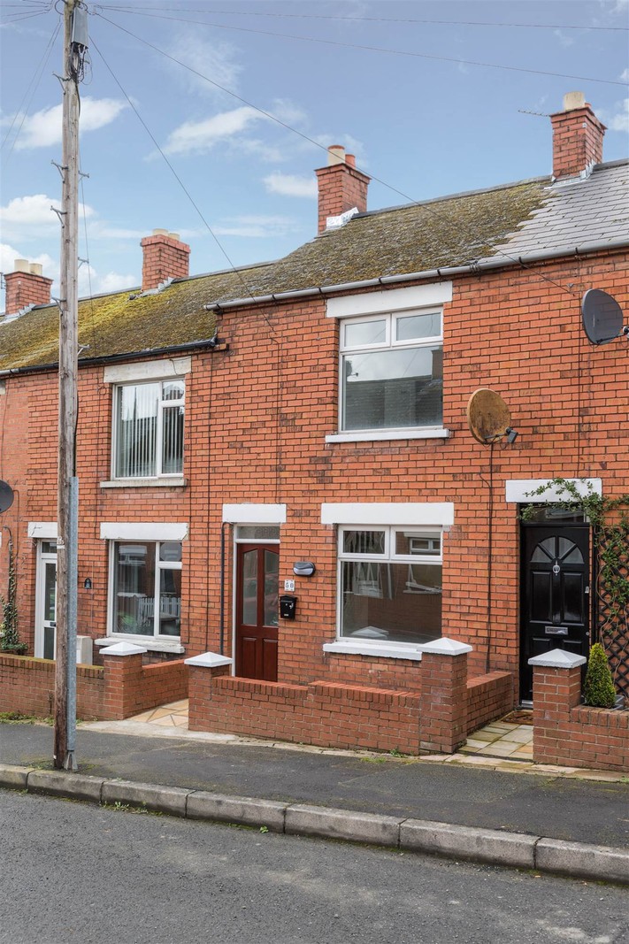 Properties for Rent in Holywood