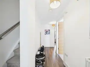 Apartment 301 2 William Street SouthImage 5