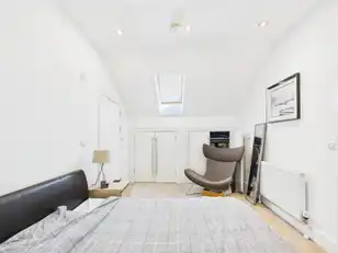 Apartment 301 2 William Street SouthImage 10