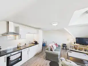 Flat 5A 6 Randal ParkImage 4