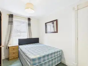 Flat 2 45 Eglantine AvenueImage 2
