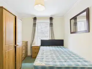 Flat 2 45 Eglantine AvenueImage 3