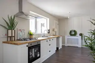 10 Lurgan RoadImage 2