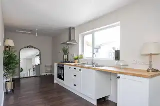 10 Lurgan RoadImage 3