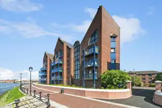 Image 1 for 13 Ravenhill Reach Mews