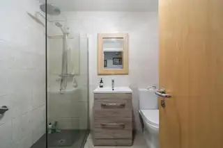 Apt 13 110 Upper Lisburn RoadImage 6