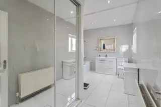 1 Shore RoadImage 11