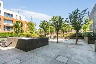 Apartment 27 The Stern Building 37 Annadale CresceImage 12