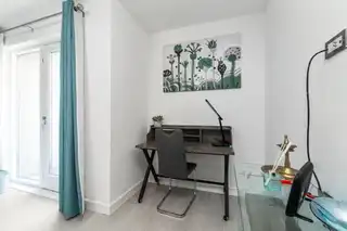 Apartment 27 The Stern Building 37 Annadale CresceImage 4