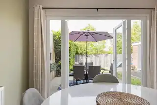 6 Thorndale ParkImage 11