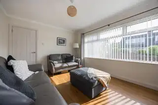 6 Thorndale ParkImage 4