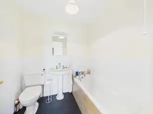 Apartment 17 Clarendon Quay 1 Pilot PlaceImage 10