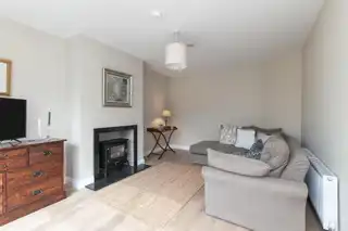 4 Oakfield Park SquareImage 3