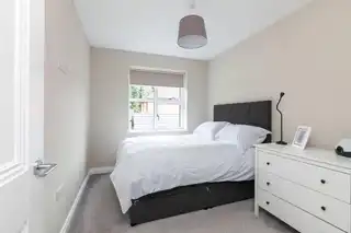 4 Oakfield Park SquareImage 12