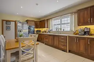 184 Bridge RoadImage 8