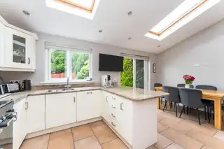 21 Beechdene GardensImage 3