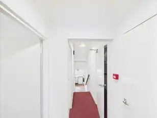Flat 3 90 Eglantine AvenueImage 5