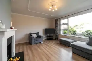 122 Glenholm ParkImage 5
