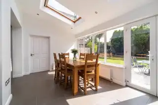 122 Glenholm ParkImage 4
