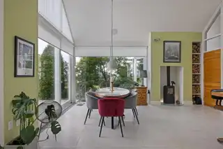 8 Whinknowe RoadImage 4