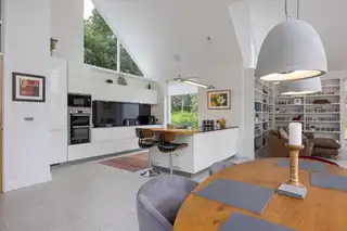 8 Whinknowe RoadImage 6