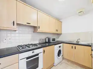 Apartment 311 Margarita Plaza 81 Adelaide StreetImage 4