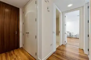 Apartment 7.35 The Arc 2H Queens RoadImage 4