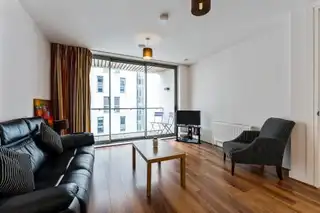 Apartment 7.35 The Arc 2H Queens RoadImage 5