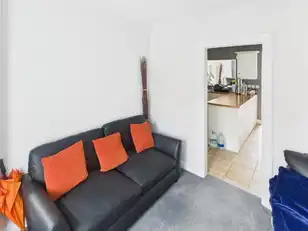 7 Park DriveImage 2