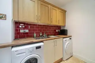 Apartment 11 Myrtlefield 1 Myrtlefield ParkImage 10