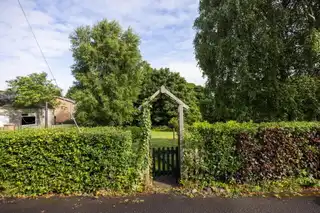 5 St. Patricks GardensImage 19