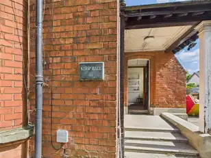 Apartment 3 52 Myrtlefield ParkImage 2
