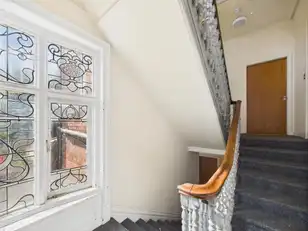 Apartment 3 52 Myrtlefield ParkImage 3