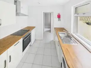 Apartment 1 9 Wolseley StreetImage 3