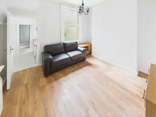Apartment 1 9 Wolseley StreetImage 2
