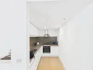 Apartment 202 2 William Street SouthImage 4