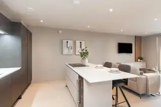 7 The Residences At Kings HallImage 5