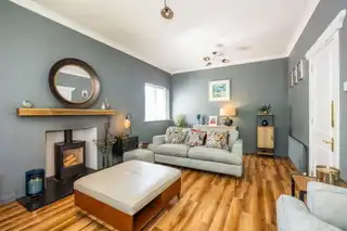 39 Royal Lodge AvenueImage 5
