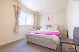 2 Riverside ApartmentsImage 16