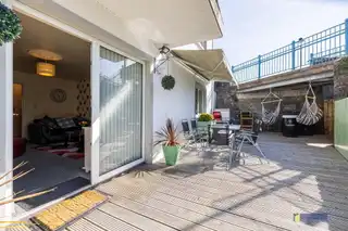 2 Riverside ApartmentsImage 19