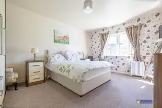 2 Riverside ApartmentsImage 12