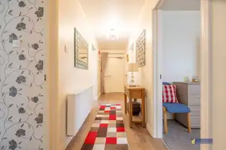2 Riverside ApartmentsImage 18