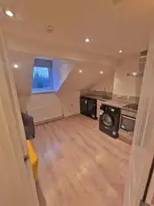4 34 Lisburn RdImage 4