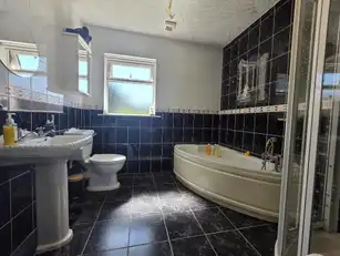 10 Castlehill CrescentImage 12