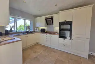 10 Castlehill CrescentImage 6