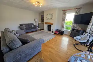 10 Castlehill CrescentImage 3