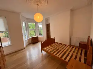 118 Duncairn GardensImage 12